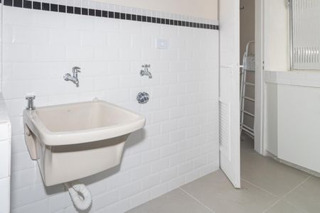 Apartamento à venda com 77m², 3 quartos e 1 vaga Apartamento à venda com 77m², 3 quartos e 1 vagaÁrea de Serviço