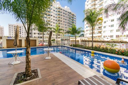 Apartamento à venda com 64m², 3 quartos e 1 vagaÁrea comum - Piscina