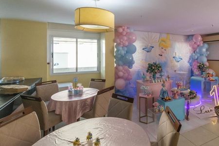 Apartamento à venda com 64m², 3 quartos e 1 vagaÁrea comum - Salão de festas
