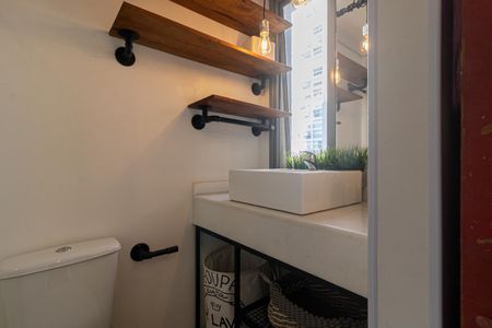 Studio para alugar com 35m², 1 quarto e 2 vagas Studio para alugar com 35m², 1 quarto e 2 vagasBanheiro