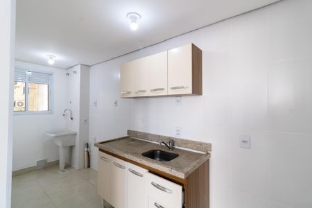 Cozinha de apartamento à venda com 2 quartos, 58m² em Vila Nova, Porto Alegre