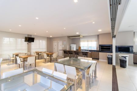 Apartamento à venda com 58m², 2 quartos e 1 vaga Apartamento à venda com 58m², 2 quartos e 1 vagaÁrea comum - Salão de festas
