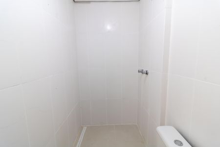 Apartamento à venda com 58m², 2 quartos e 1 vaga Apartamento à venda com 58m², 2 quartos e 1 vagaBanheiro