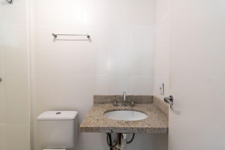 Apartamento à venda com 58m², 2 quartos e 1 vaga Apartamento à venda com 58m², 2 quartos e 1 vagaBanheiro da Suíte