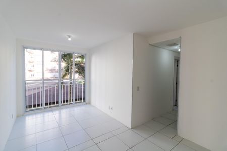 Sala de apartamento à venda com 2 quartos, 58m² em Vila Nova, Porto Alegre