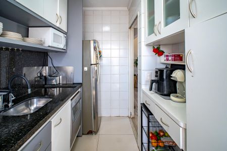 Apartamento à venda com 130m², 3 quartos e 2 vagasCozinha