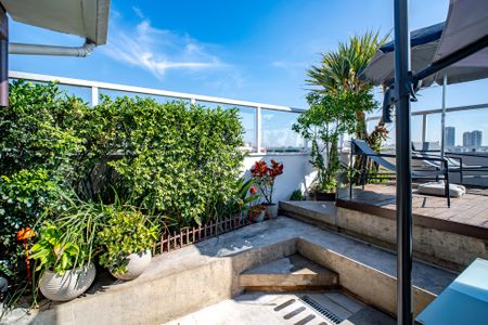 Apartamento à venda com 130m², 3 quartos e 2 vagasCobertura