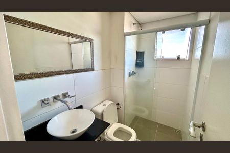 Banheiro de kitnet/studio para alugar com 1 quarto, 38m² em Vila Augusta, Guarulhos