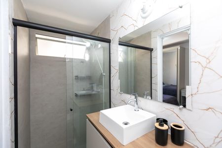 BANHEIRO de kitnet/studio para alugar com 1 quarto, 34m² em Vila Itapura, Campinas