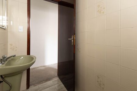 Casa à venda com 140m², 4 quartos e 4 vagas Casa à venda com 140m², 4 quartos e 4 vagasBanheiro 1