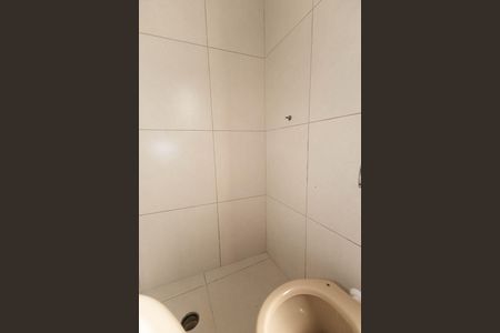 Casa à venda com 140m², 4 quartos e 4 vagas Casa à venda com 140m², 4 quartos e 4 vagasBanheiro Área de Serviço