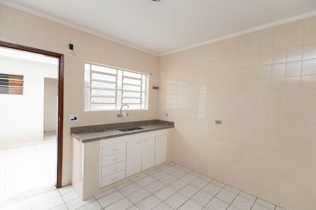 Casa à venda com 140m², 4 quartos e 4 vagas Casa à venda com 140m², 4 quartos e 4 vagasCozinha