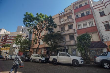 Apartamento à venda com 101m², 3 quartos e sem vaga Apartamento à venda com 101m², 3 quartos e sem vagaFachada