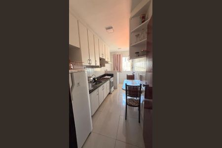 Apartamento para alugar com 63m², 2 quartos e sem vagaCozinha