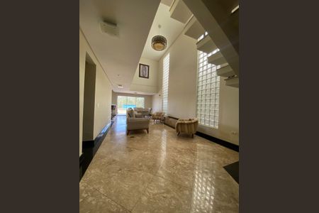 Sala de casa para alugar com 4 quartos, 230m² em Suru, Barueri