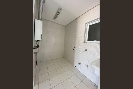 Casa para alugar com 230m², 4 quartos e 2 vagasÁrea de serviço
