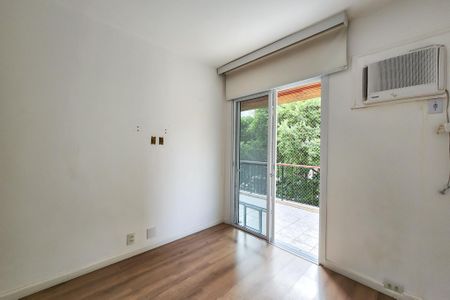 Apartamento à venda com 89m², 2 quartos e 1 vaga Apartamento à venda com 89m², 2 quartos e 1 vagaSuite