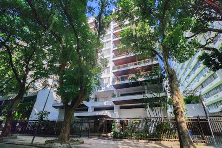 Apartamento à venda com 89m², 2 quartos e 1 vaga Apartamento à venda com 89m², 2 quartos e 1 vagaFachada