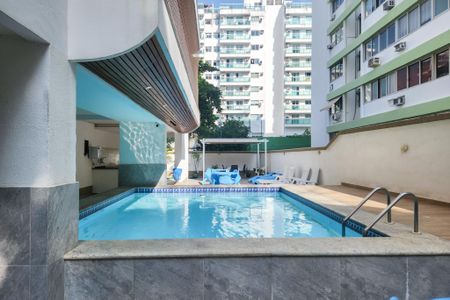 Apartamento à venda com 89m², 2 quartos e 1 vaga Apartamento à venda com 89m², 2 quartos e 1 vagaÁrea comum - Piscina