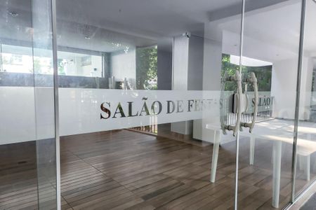 Apartamento à venda com 89m², 2 quartos e 1 vaga Apartamento à venda com 89m², 2 quartos e 1 vagaÁrea comum - Salão de festas