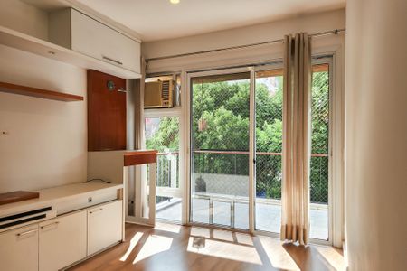 Apartamento à venda com 89m², 2 quartos e 1 vaga Apartamento à venda com 89m², 2 quartos e 1 vagaSala