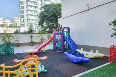 Apartamento à venda com 89m², 2 quartos e 1 vaga Apartamento à venda com 89m², 2 quartos e 1 vagaÁrea Comum - Parquinho