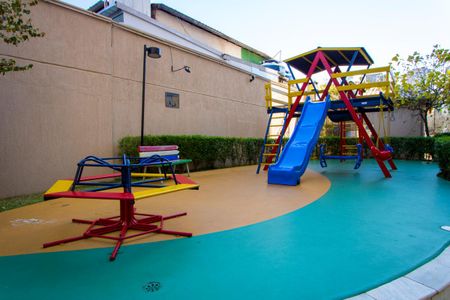 Apartamento à venda com 114m², 3 quartos e 3 vagasÁrea comum - Playground