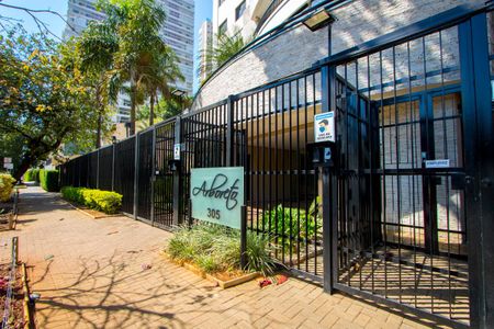 Apartamento à venda com 114m², 3 quartos e 3 vagasFachada