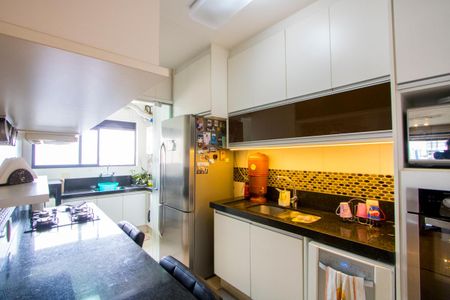 Apartamento à venda com 114m², 3 quartos e 3 vagasCozinha