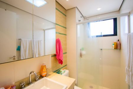 Apartamento à venda com 114m², 3 quartos e 3 vagasBanheiro social