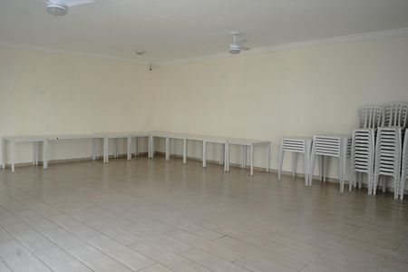 Apartamento para alugar com 53m², 2 quartos e 1 vagaÁrea comum - Salão de festas