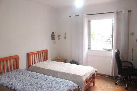 Quarto 2 de casa para alugar com 2 quartos, 135m² em Olímpico, São Caetano do Sul