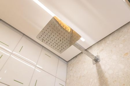 Banheiro de apartamento para alugar com 1 quarto, 48m² em Jardim Esperanca, Barueri