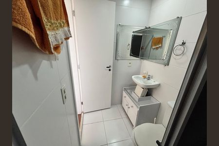 Apartamento à venda com 52m², 2 quartos e 1 vaga Apartamento à venda com 52m², 2 quartos e 1 vagaBanheiro da Suíte 1