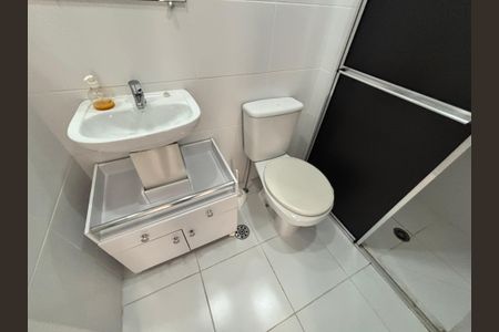 Apartamento à venda com 52m², 2 quartos e 1 vaga Apartamento à venda com 52m², 2 quartos e 1 vagaBanheiro da Suíte 1