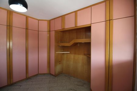 Apartamento à venda com 75m², 1 quarto e 1 vagaQuarto 