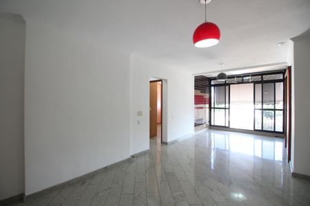 Apartamento à venda com 75m², 1 quarto e 1 vagaSala