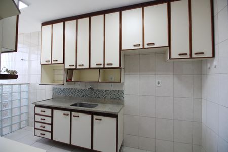 Apartamento à venda com 75m², 1 quarto e 1 vagaCozinha
