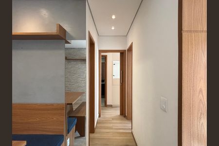 Apartamento à venda com 70m², 2 quartos e 2 vagasCorredor