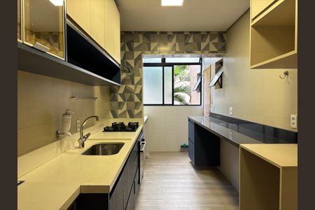 Apartamento à venda com 70m², 2 quartos e 2 vagasCozinha
