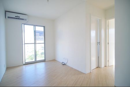 Sala de apartamento para alugar com 3 quartos, 49m² em Santos Dumont, São Leopoldo