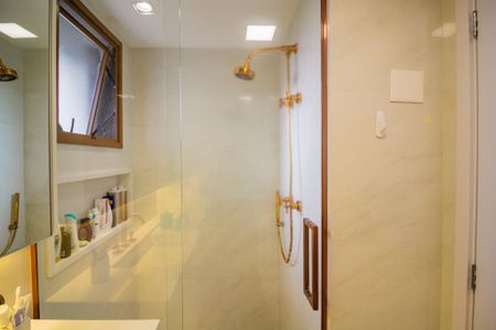 Apartamento para alugar com 145m², 3 quartos e 2 vagas Apartamento para alugar com 145m², 3 quartos e 2 vagasBanheiro Suíte 3