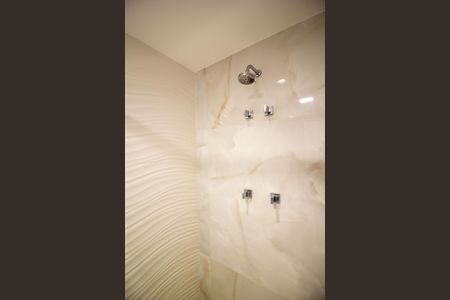 Apartamento para alugar com 145m², 3 quartos e 2 vagas Apartamento para alugar com 145m², 3 quartos e 2 vagasBanheiro Suíte 2