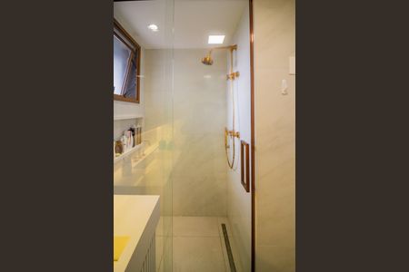 Apartamento para alugar com 145m², 3 quartos e 2 vagas Apartamento para alugar com 145m², 3 quartos e 2 vagasBanheiro Suíte 3