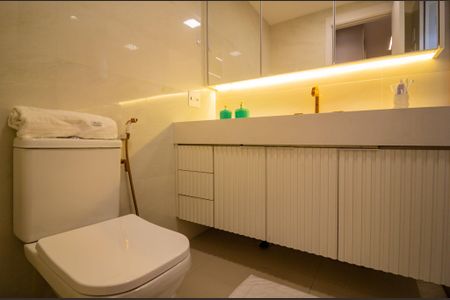 Apartamento para alugar com 145m², 3 quartos e 2 vagas Apartamento para alugar com 145m², 3 quartos e 2 vagasBanheiro Suíte 3