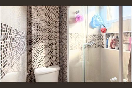 Banheiro  de apartamento à venda com 3 quartos, 194m² em Parque Renato Maia, Guarulhos