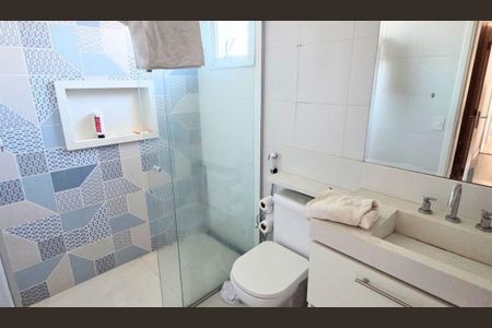 Apartamento à venda com 194m², 3 quartos e 3 vagasBanheiro 