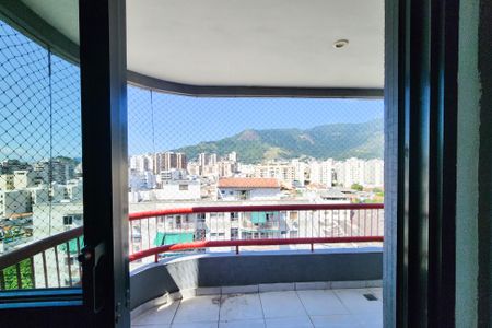 Apartamento para alugar com 85m², 2 quartos e 2 vagasVista da Suíte 