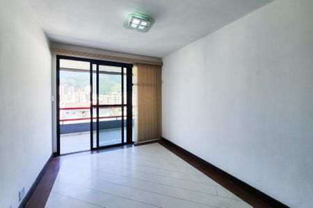 Sala  de apartamento para alugar com 2 quartos, 85m² em Vila Isabel, Rio de Janeiro