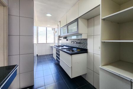 Apartamento para alugar com 85m², 2 quartos e 2 vagasCozinha 